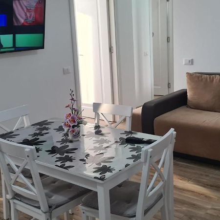 Apartamento Apartament Lucian Râmnicu Vâlcea Exterior foto