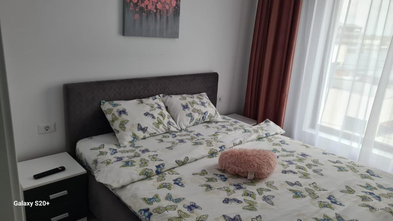 Apartamento Apartament Lucian Râmnicu Vâlcea Exterior foto